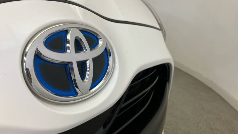 Toyota Yaris 1.5 Hybrid Design 5dr CVT Hybrid Hatchback